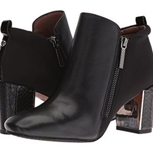 DONALD J PlINER Coralie Bootie
